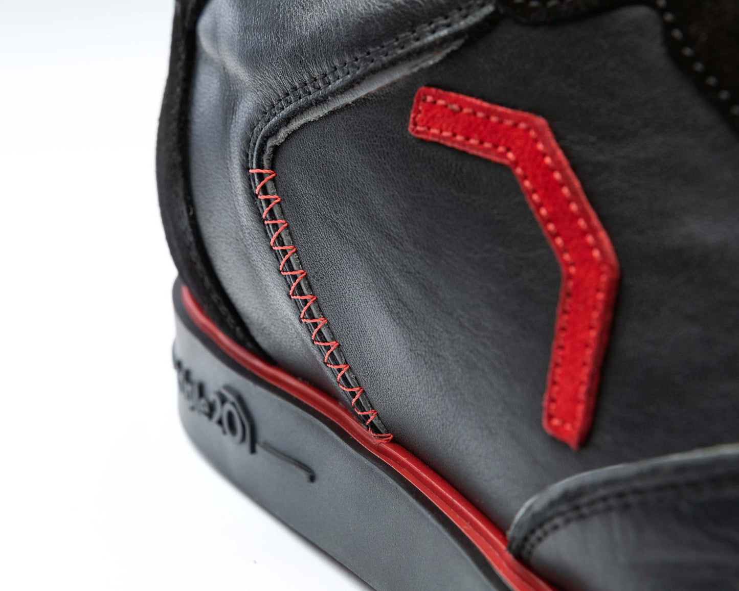 Triple20 Dartschuhe Vollleder schwarz-rot